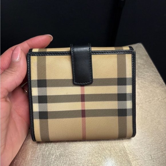 Vintage Burberry Checkered Wallet - Picture 2 of 4